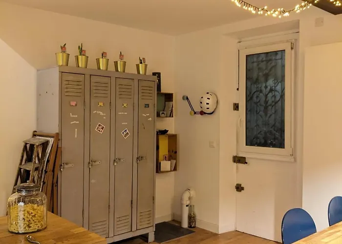 Havre De Paix A 200 M De Paris Clichy