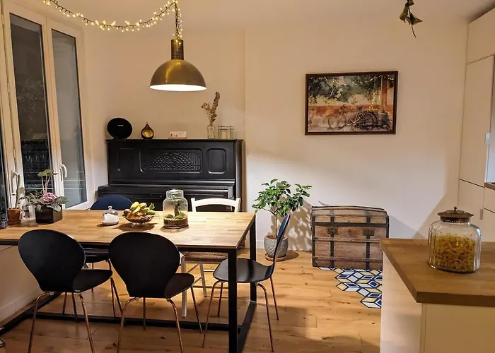 Havre De Paix A 200 M De Paris Clichy